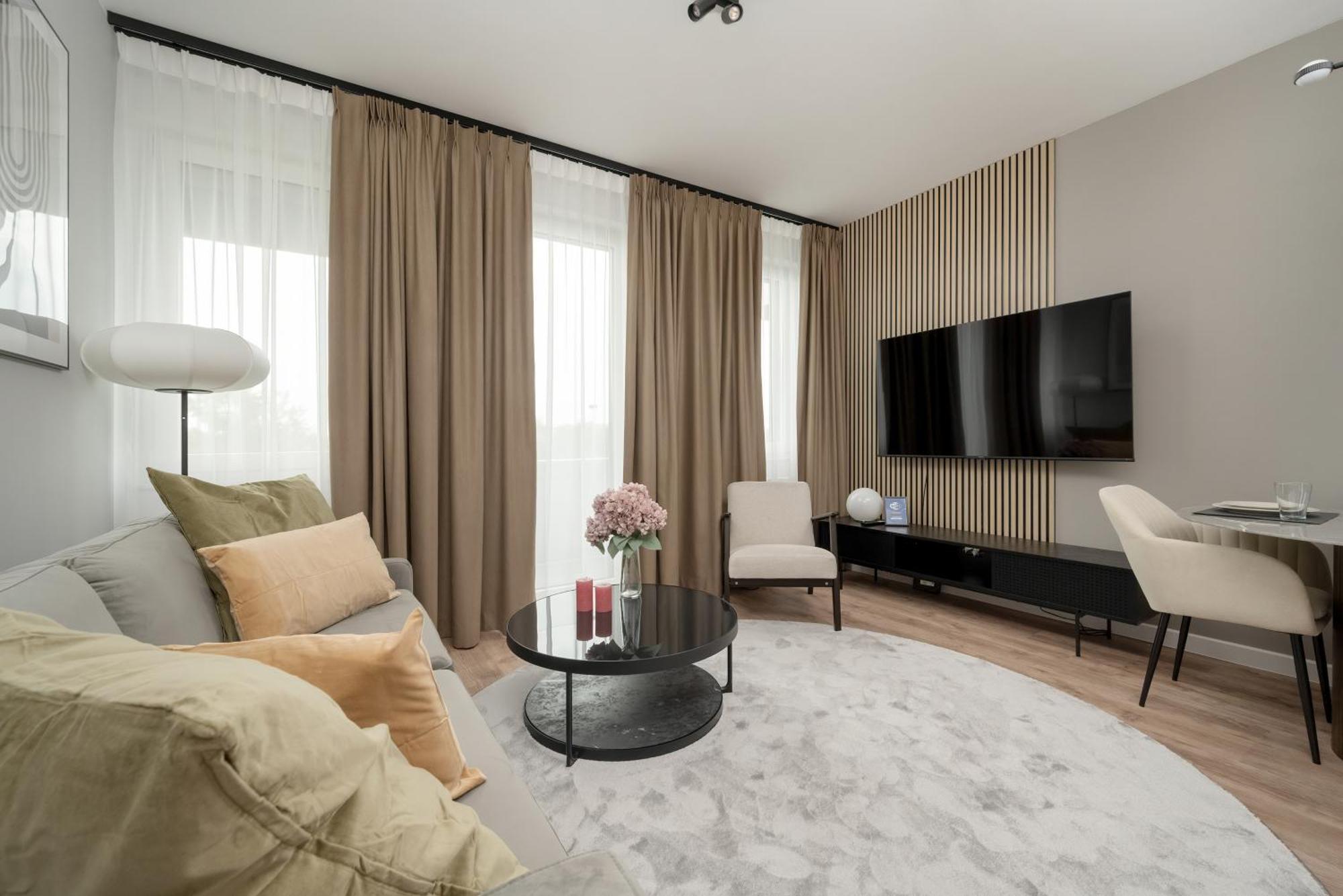 Apartamenty Zwycieska Z Klimatyzacja, Free Garage Wroclaw By Noclegi Renters Екстериор снимка