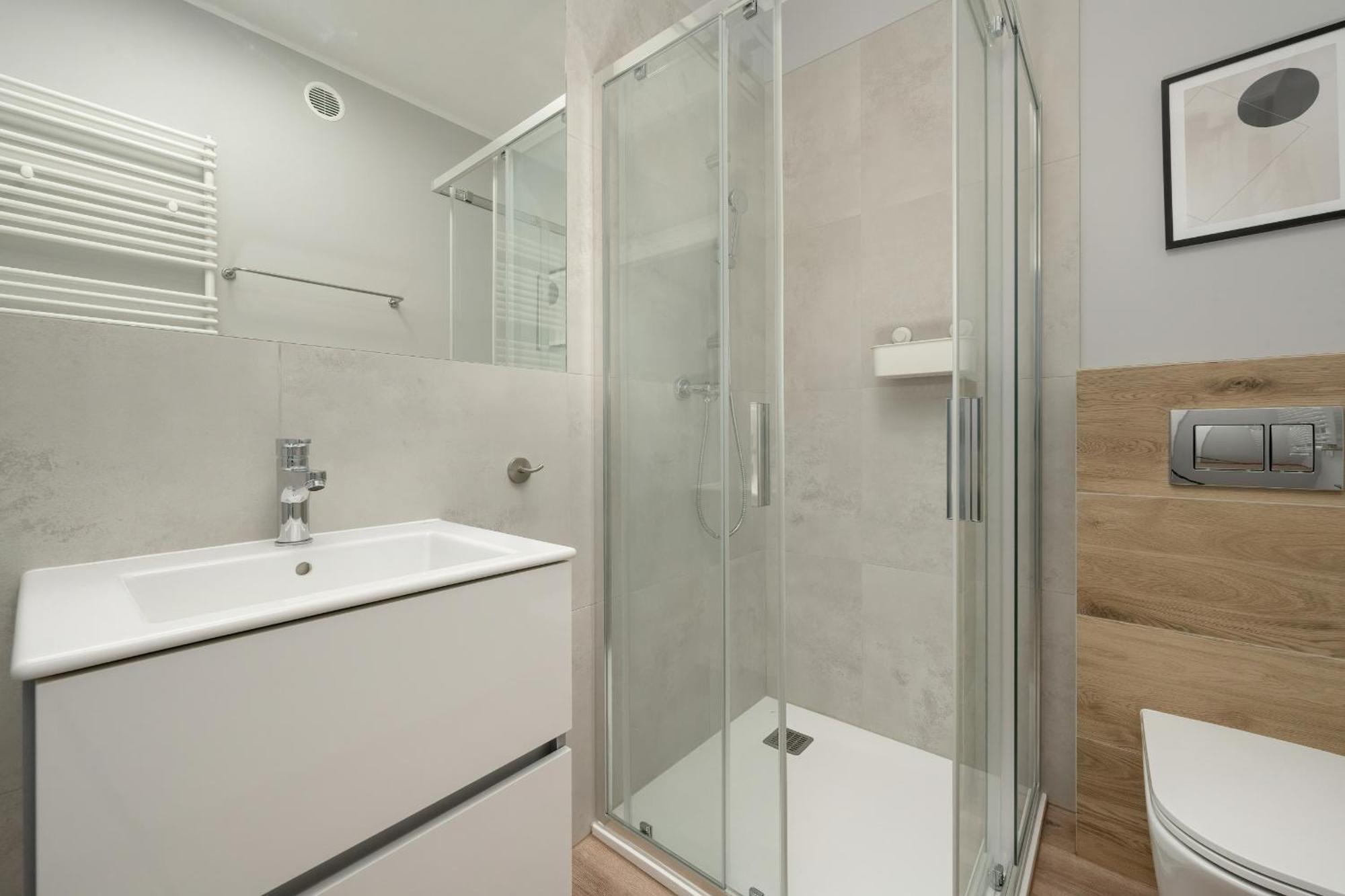 Apartamenty Zwycieska Z Klimatyzacja, Free Garage Wroclaw By Noclegi Renters Екстериор снимка