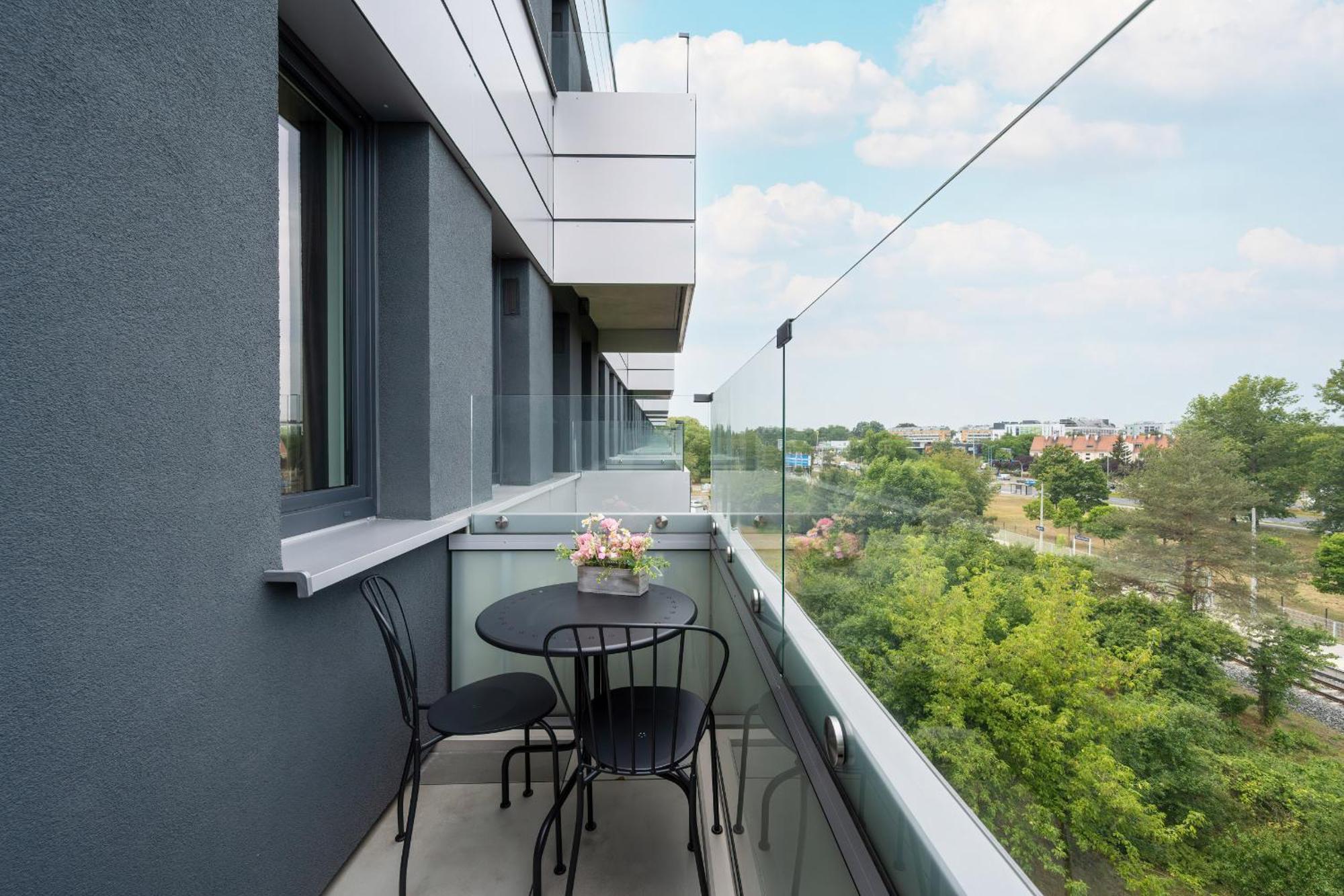 Apartamenty Zwycieska Z Klimatyzacja, Free Garage Wroclaw By Noclegi Renters Екстериор снимка